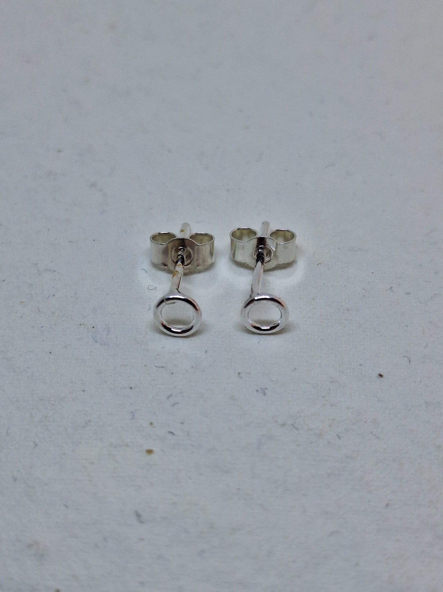 Porthole tiny stud earrings