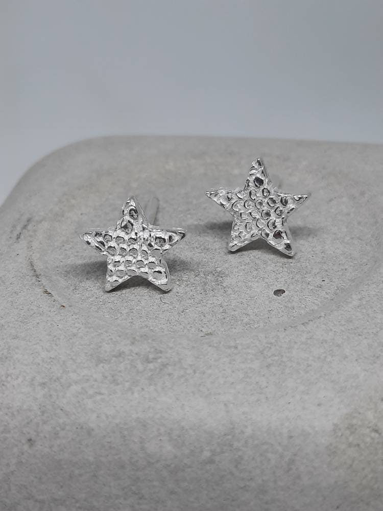 Star texture stud  earrings